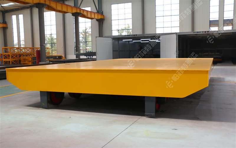 恭喜帕菲特在常州成交一臺載重15t的無軌電動地平車